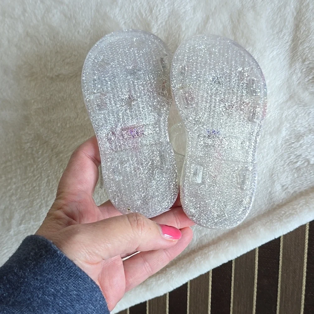 Carter’s rainbow jelly sandals size 4‎